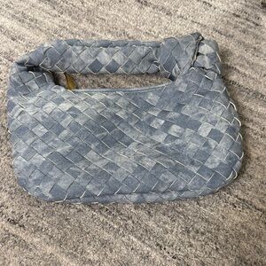 Woven handbag